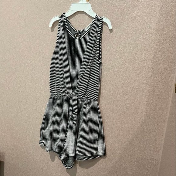 Caution to the Wind Girl’s Black/White Striped Romper - 6/7 - Picture 3 of 8